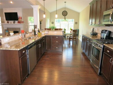 Gorgeous Kitchen, Granite Tops, SS Appliances, Har