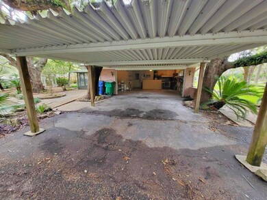 706 Maple St, Sweeny, TX 77480 - photo 6