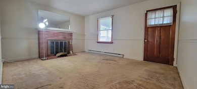 221 Devonshire Rd, Hagerstown, MD 21740 - photo 2