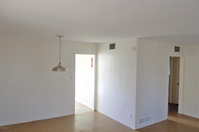 Living/Dining area