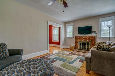 7 Living Room