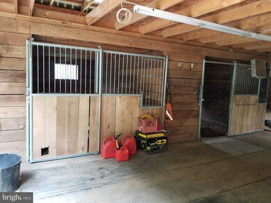 1123 Franklin Mills Rd, Warfordsburg, PA 17267 - photo 4