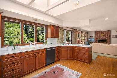 3350 97th Ave SE, Mercer Island, WA 98040 - photo 5