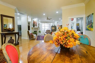 Open layout makes for a super roomy feel.