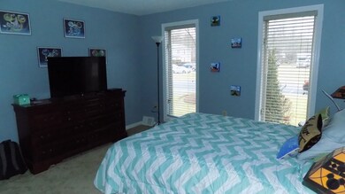 144 Hart St unit 10, Taunton, MA 02780 - photo 4