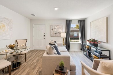 3909 King St unit A-B, Houston, TX 77026 - photo 4