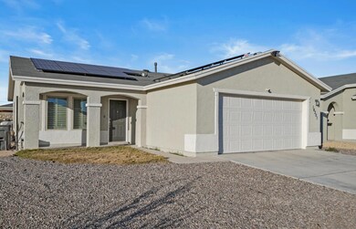 14301 Paraiso Dr, Horizon City, TX 79928 - photo 3