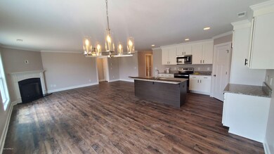 3929 Pensacola Dr, Hope Mills, NC 28348 - photo 3