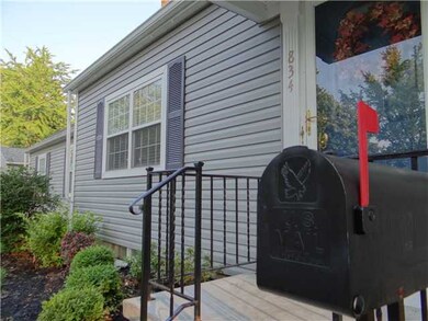 834 S Cassingham Rd, Columbus, OH 43209 - photo 2