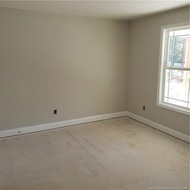 30121 Deercroft Dr, Wagram, NC 28396 - photo 5