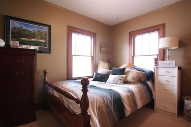 907 W 7th St, Cedar Falls, IA 50613 - photo 6