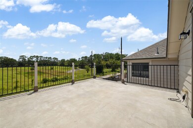 4033 Delta Rose St, Houston, TX 77018 - photo 6