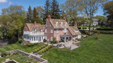 828 Sasco Hill Rd, Fairfield, CT 06824 - photo 2