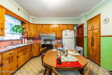 918-920 W Locust St, Scranton, PA 18504 - photo 4