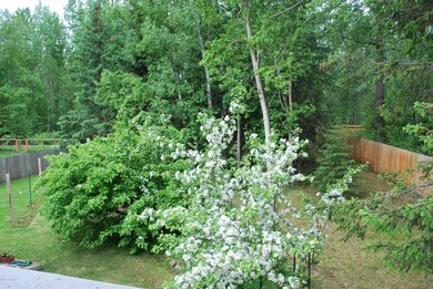 Treed lot, nature and privacy