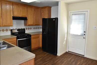 3407 Cypress Village Dr, Pearland, TX 77584 - photo 6