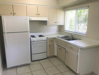 1572A Kitchen