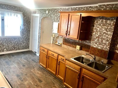 902 20th St, Auburn, IN 46706 - photo 3