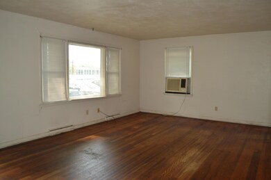 Living room 2