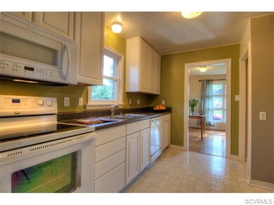 LOVELY UPDATED KITCHEN