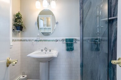 25 Watson St, Nashua, NH 03064 - photo 7