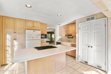 26 Riverside Ln, Riverside, CT 06878 - photo 7