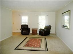 312 Snell Rd, Shelbyville, TN 37160 - photo 4