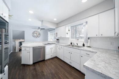 645 Midway, Holland, MI 49423-14