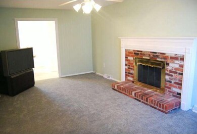 701 Whitman Dr, Blackwood, NJ 08012 - photo 6