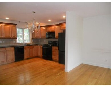 15 Bacon St unit 4, Waltham, MA 02451 - photo 4