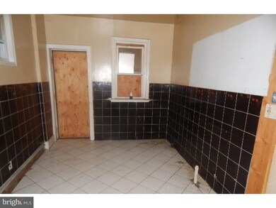 2406 Howell St, Camden, NJ 08105 - photo 7