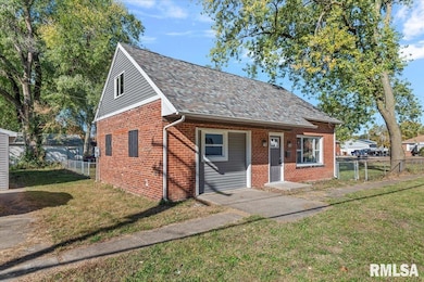 1111 N Albany St unit 1, Springfield, IL 62702 - photo 2