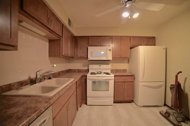 1906 E Shorewood Blvd, Milwaukee, WI 53211 - photo 2