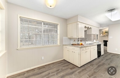 1609 Longhofer St, Brenham, TX 77833 - photo 7