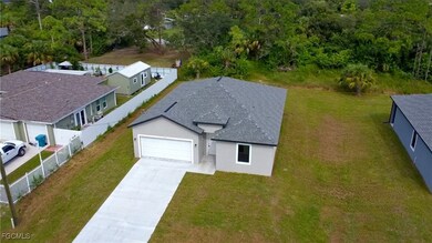 8025 Oakleaf Cir, Labelle, FL 33935 - photo 2