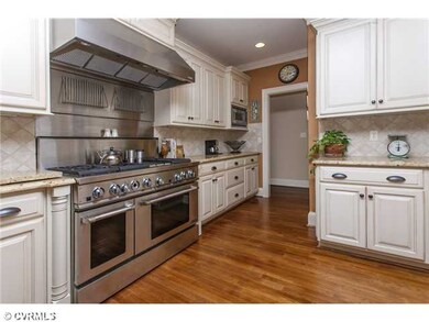 Kitchen - Gourmet chef's kitchen!  Commercial gas 