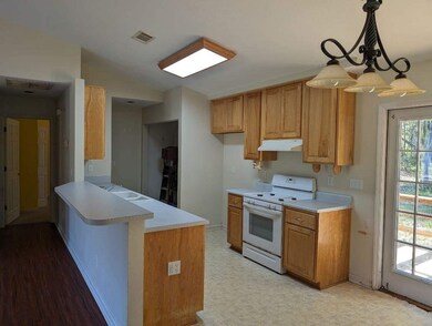 66 Weeping Willow Ct, Crawfordville, FL 32327 - photo 3