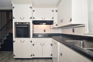 42 Elmwood Dr, Bristol, RI 02809 - photo 3