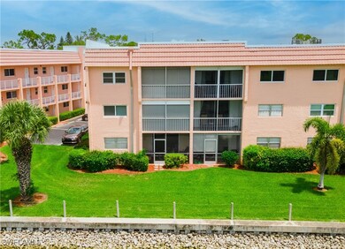 190 Turtle Lake Ct unit 311, Naples, FL 34105 - photo 3