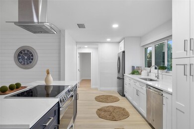 1711 Patlin Cir S, Largo, FL 33770 - photo 7