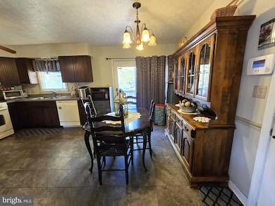 108 Mincing Ln, Elkton, MD 21921 - photo 5