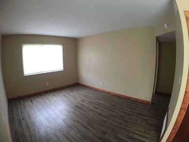 454 -2 bed - living room