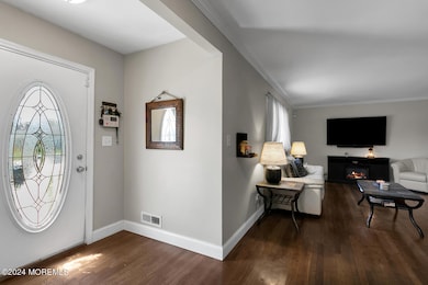 1 Newbury Cir Howell Township-large-007-