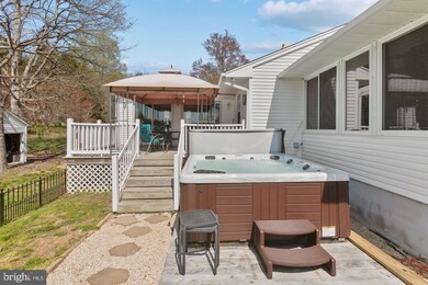 24380 Half Pone Point Rd, Hollywood, MD 20636 - photo 5