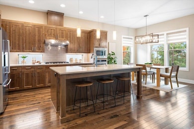 3124 NW Hidden Ridge Dr, Bend, OR 97703 - photo 4