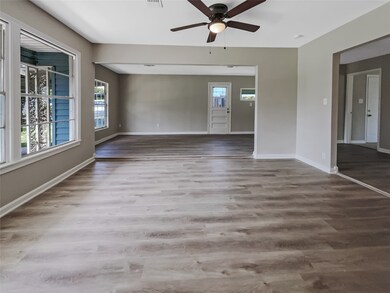 41 Trenwood Ln, Houston, TX 77022 - photo 3