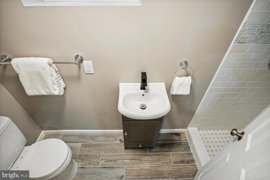 2326 Jameson St, Temple Hills, MD 20748 - photo 6