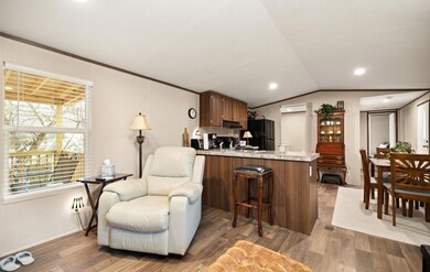 112 Cornett Hill Dr, Hazard, KY 41701 - photo 5