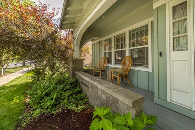 2849 NE Red Oak Dr, Bend, OR 97701 - photo 4