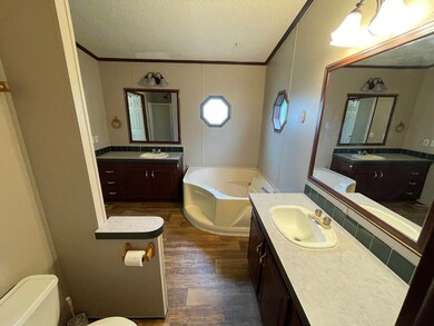 1723 Farm To Market 706, Lufkin, TX 75904 - photo 6